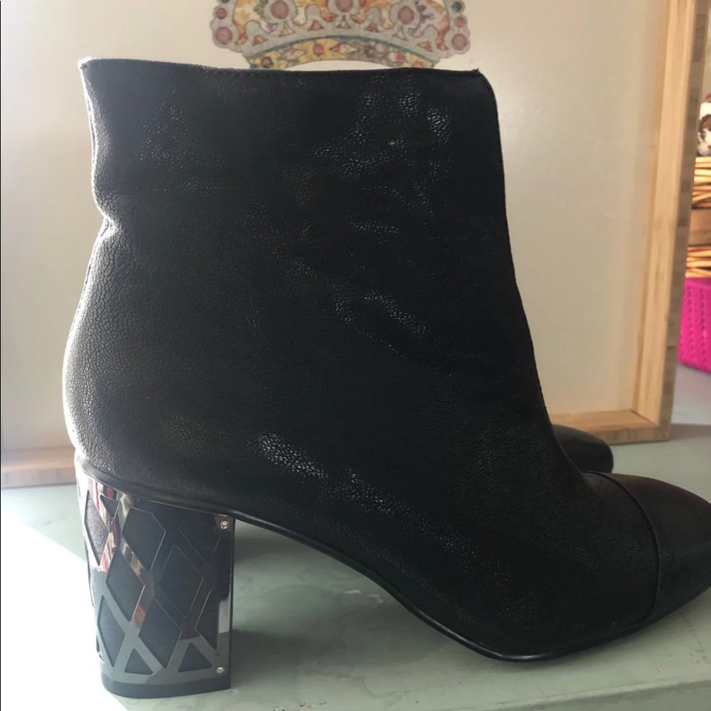 Black leather bootie size 8